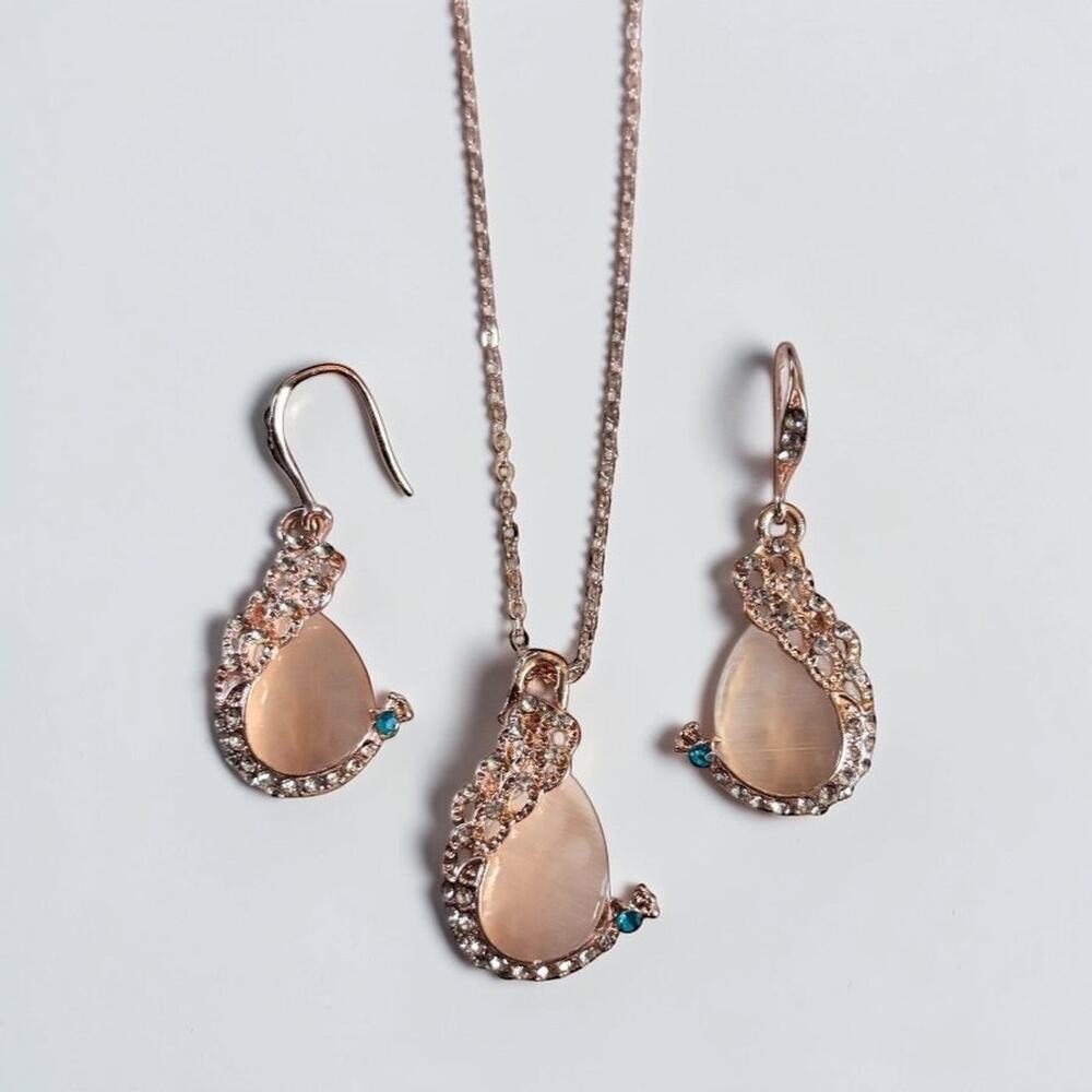 Elegant Water Drop Rhinestone Set - Picture 5 of 7